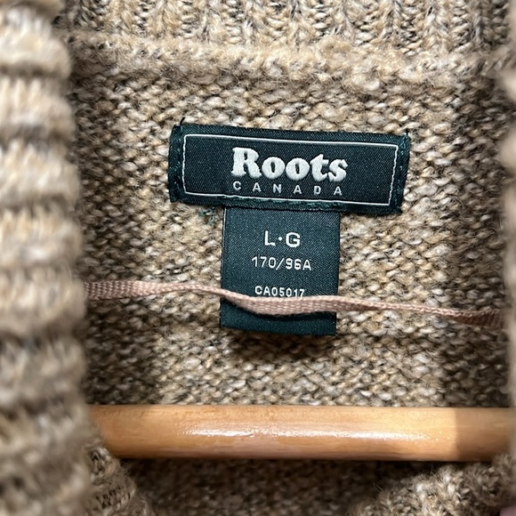 Roots Turtleneck Sweater - Picture 3 of 5